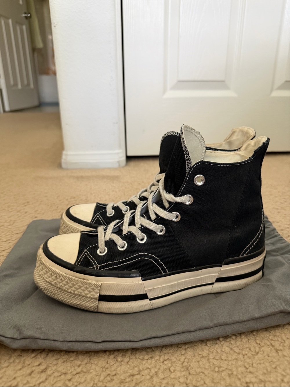 Converse Chuck Taylor 70 High Black Canvas Women’s 7.5 / Men’s 5.5